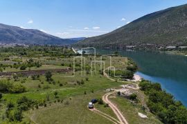 Mostar atraktivno zemljište uz Neretvu Potoci, Land