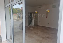 NAJAM, POSLOVNI PROSTOR, PULA, 132 M2, Pula, Propriedade comercial