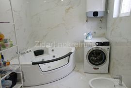 Ledine, dve kuće, 400m2, plac 6ari, Novi Beograd, House