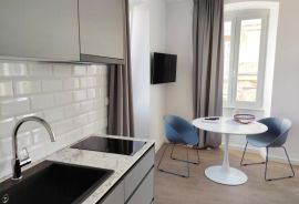 Renovirani studio apartman u centru grada, Pula, Istra, Pula, Appartement