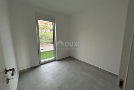 ZADAR, KOŽINO - Stan s vrtom i bazenom, Zadar - Okolica, Appartment