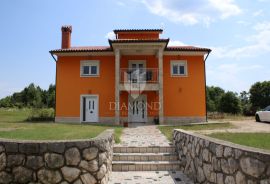 Labin, okolica, šarmantna kuća sa velikom okućnicom, Labin, Σπίτι