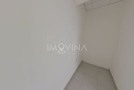 Poslovni prostor za najam 108m2, Travnik, Travnik, Propriedade comercial