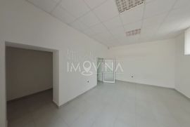 Poslovni prostor za najam 108m2, Travnik, Travnik, Ticari emlak