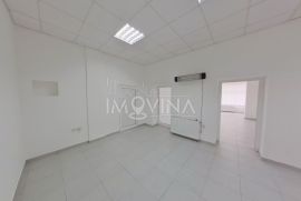 Poslovni prostor za najam 108m2, Travnik, Travnik, Gewerbeimmobilie
