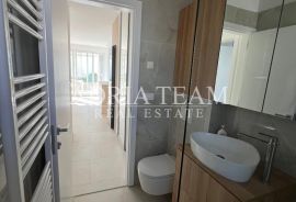 POTPUNO PREUREĐEN APARTMAN S PRELIJEPIM VRTOM I TERASAMA - PETRČANE, SUNNYSIDE RESORT, Zadar - Okolica, Appartment