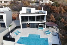 CRIKVENICA - Impresivna moderna vila s bazenom!, Crikvenica, Famiglia
