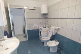 SENJ, BUNJICA - apartman blizu mora s garažom, Senj, Appartment