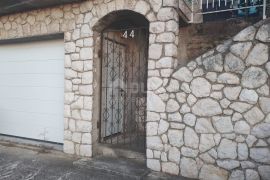 SENJ, BUNJICA - apartman blizu mora s garažom, Senj, Appartment