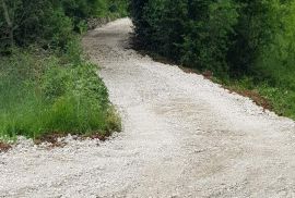 Divšići, Pula - Dva poljoprivredna zemljišta pravilnih gabarita kod Pule sa vodom i strujom!, Marčana, Arazi