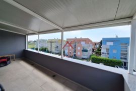 Zagreb, Klara, Luksuzni 4-sobni PENTHOUSE 160 m2 sa dvije terase, Novi Zagreb - Zapad, Appartment