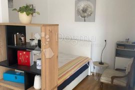 1SKL s pogledom na more Donja Vežica, Rijeka, Appartment