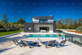 Vila Prodaje se predivna vila sa bazenom, Galižana, Vodnjan, Kuća