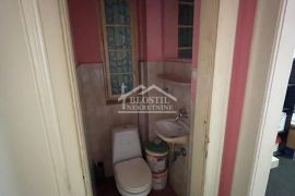 Stari Grad - Trg Republike - 79m2 ID#21708, Stari Grad, Εμπορικά ακίνητα