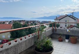 Srdoči, 3-soban stan sa tri balkona, Rijeka, Appartment