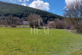 Građevinsko zemljište 931 m2 za obiteljsku kuću, Vrhovine, Terrain