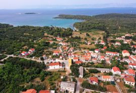 OTOK MOLAT - Jedinstvena dvojna kuća s bazenom u srcu mjesta Molat, Zadar - Okolica, Famiglia