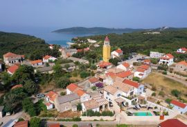 OTOK MOLAT - Jedinstvena dvojna kuća s bazenom u srcu mjesta Molat, Zadar - Okolica, Kuća