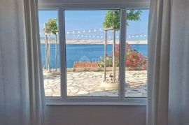 OTOK PAG, NOVALJA - Apartman 2. red od mora!, Novalja, Stan