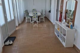 OTOK PAG, NOVALJA - Apartman 2. red od mora!, Novalja, Flat