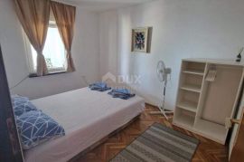 OTOK PAG, NOVALJA - Apartman 2. red od mora!, Novalja, Apartamento