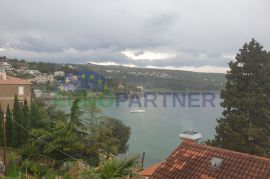 Dizajnerski luksuzni stan u samom centru Voloskog pored mora, Opatija, Apartamento