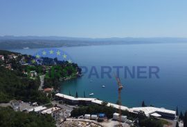 Trosoban stan s panoramskim pogledom na more ,50m od plaže, Opatija okolica, Opatija, Apartamento