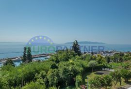 Trosoban stan s panoramskim pogledom na more ,50m od plaže, Opatija okolica, Opatija, Apartamento