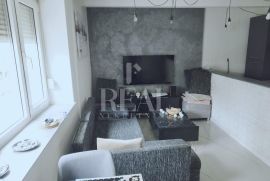 Zagreb,uređeni stan na Trešnjevci 59m2, 3SS+DB !, Trešnjevka - Sjever, Appartment