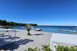 EKSKLUZIVNO SAMO U DOGMI-stan 400m od plaže, Novigrad, Appartement