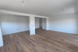 Stan  Tik do Mora na drugom katu, Sukošan, Appartement