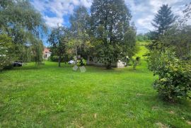Kuća sa pomoćnim objektom i 7.438m² okućnice 4 min od Krapinskih Toplica!, Krapinske Toplice, Famiglia