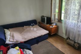 Kuća sa pomoćnim objektom i 7.438m² okućnice 4 min od Krapinskih Toplica!, Krapinske Toplice, House