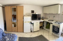 Soba za najam radnicima, Rijeka, Apartamento