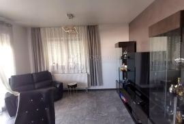 PROSTRAN penthouse 144m2 U SVETOJ KLARI- s terasama i 2 parkirna mjesta!!!, Novi Zagreb - Zapad, Διαμέρισμα