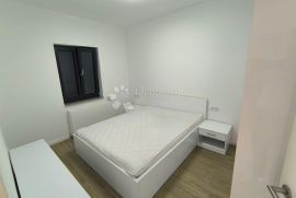 Troetažni stan u Zadru, Zadar, Appartement