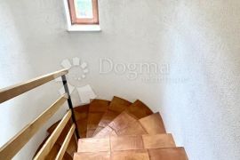 Rustikalna kuća sa vlastitim imanjem u srcu Istre, Umag, Ev