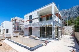 Makarska, NOVOGRADNJA, luksuzna villa s bazenom i pogledom na more, Makarska, Σπίτι