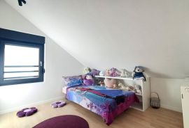 KUĆA, PRODAJA, ZAGREB, GORNJI BUKOVAC, 130 m2, Maksimir, Famiglia