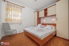 ISTRA,LABIN,RABAC, DVA STANA SA DVORIŠTEM, Labin, Apartamento