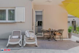 ISTRA,LABIN,RABAC, STAN SA DVORIŠTEM I POGLEDOM NA MORE, Labin, Apartamento