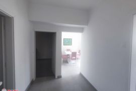 ISTRA,LABIN,STAN 51 M2 SA GARAŽOM U CENTRU GRADA, Labin, Wohnung