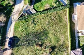 Građevinsko zemljište Prodaje se građevinsko zemljište blizu Poreča, 626 m2., Poreč, Terrain