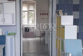 Dvosoban stan na Belvederu, Rijeka, شقة