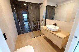 Mandre, moderan stan u vili 130 m2, Kolan, Apartamento