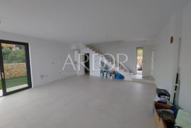 Mandre, moderan stan u vili 130 m2, Kolan, Appartment