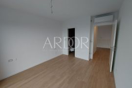 Mandre, moderan stan u vili 130 m2, Kolan, Wohnung