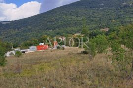 Građevinsko zemljište Lupoglav sa projektom, Lupoglav, Terreno