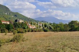 Građevinsko zemljište Lupoglav sa projektom, Lupoglav, Terrain