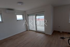 Crikvenica, stan u novogradnji 122 m2, Crikvenica, Appartamento